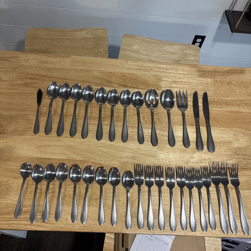 Cambridge Cherish Forks Spoons Stainless 34 Pcs. Butter knives Flatware